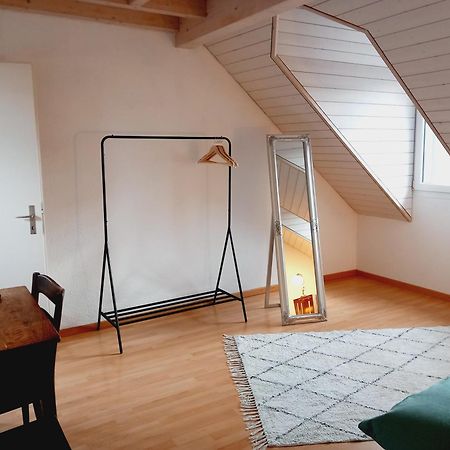 Gemuetliches Zimmer In Muntelier Nahe Am See Apartment Exterior photo